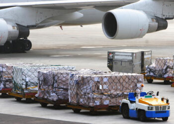 What are the licenses required in an air logistics business?