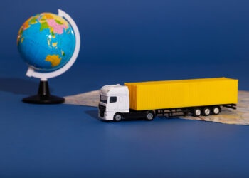 Global logistics_thelogisticstimes_london.jpg